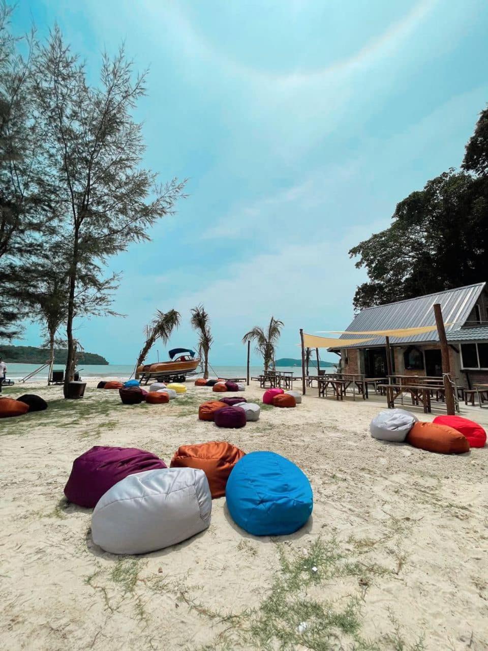 Langkawi Pantai Cenang - Private Beach Glamping Experience Buitenkant foto