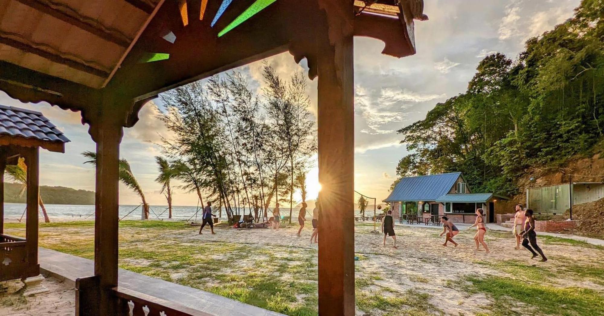 Langkawi Pantai Cenang - Private Beach Glamping Experience Buitenkant foto